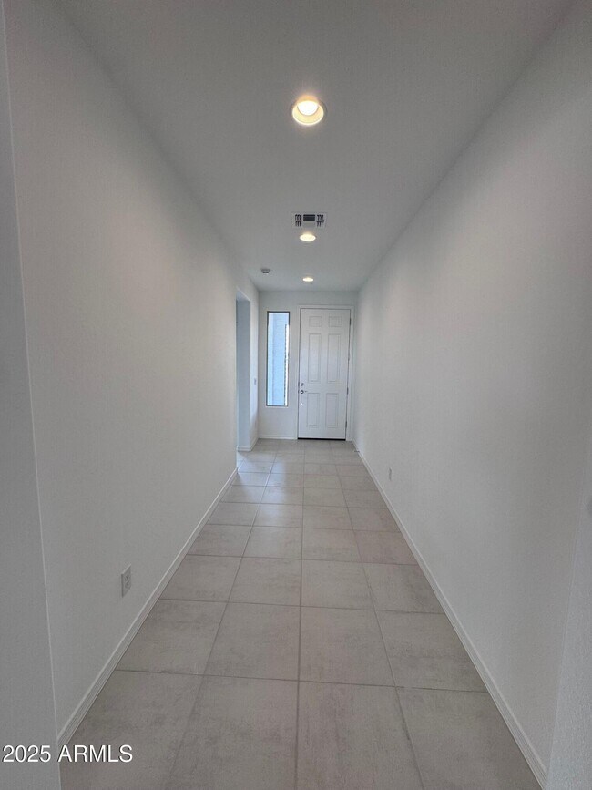 Foto del edificio - 24002 N 148th Dr