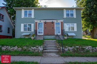 Building Photo - 1422 N 38th St
