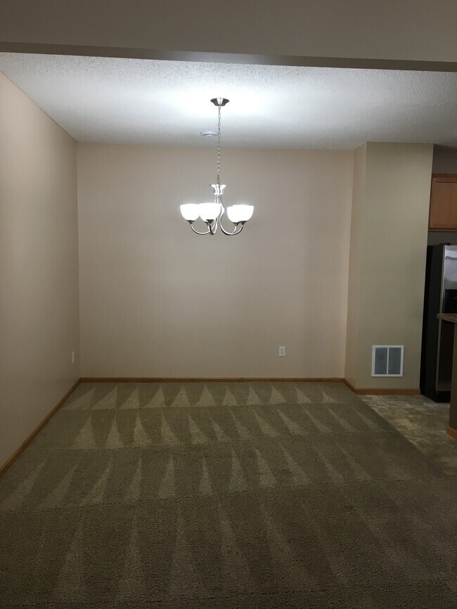 Dining room - 3425 Hazel Trl