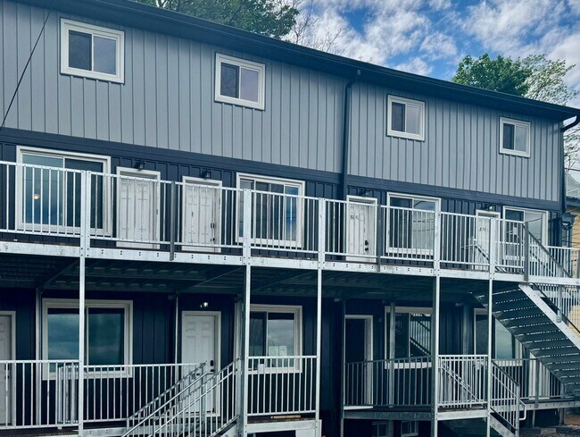 Foto del edificio - 832-834 Windom Street