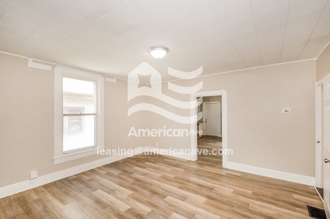 Building Photo - 1817 Delaware St