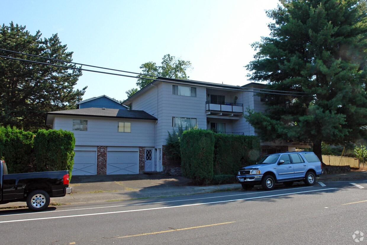 Primary Photo - 4204 Boise St