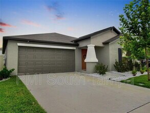 Building Photo - 15407 Miller Creek Dr