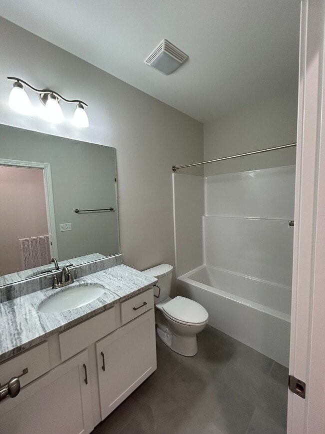 Building Photo - 5398 Peony Dr