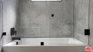 Building Photo - 6474 Cavalleri Rd