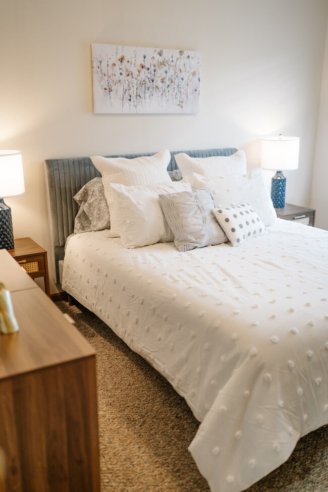 Building Photo - Park Place Apartments - 55+ Community