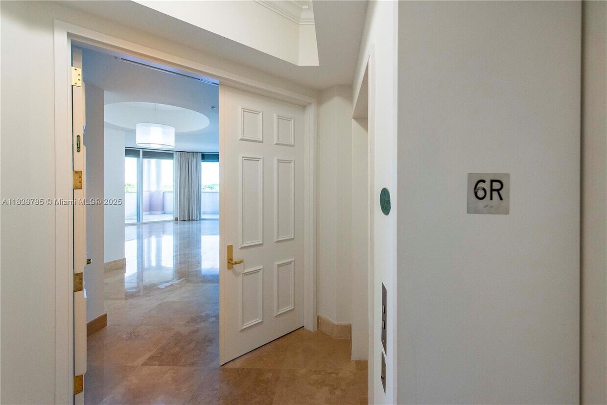 Foto principal - 626 Coral Wy