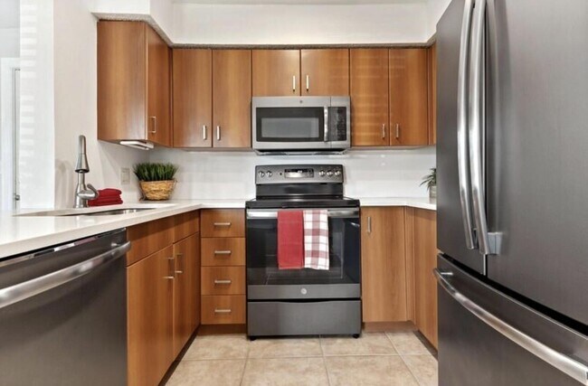 Foto del edificio - 1205 Crystal Way