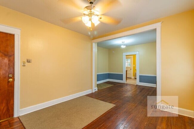 Foto del edificio - 3218 Evergreen Ave