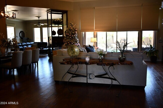 Foto del edificio - 11279 E Beck Ln