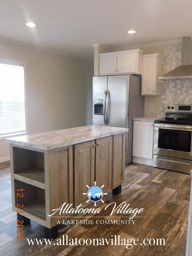 Foto del edificio - Brand New Home with Lake Access! 3BR/2Bth ...
