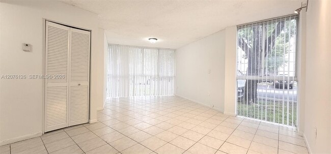 Foto del edificio - 7035 NW 186th St
