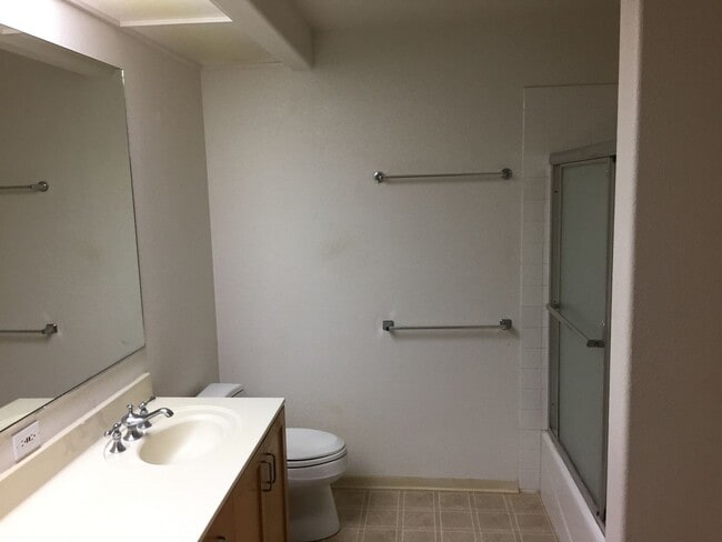 Building Photo - Small Dog Friendly Hawaii Kai Condo