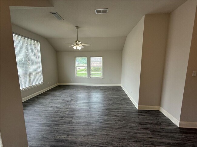 Building Photo - 7341 Chambers Ln
