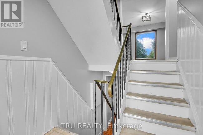 Building Photo - 52 Greenboro Crescent