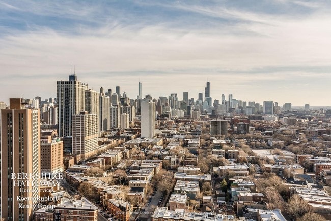 Foto del edificio - 1960 N Lincoln Park West