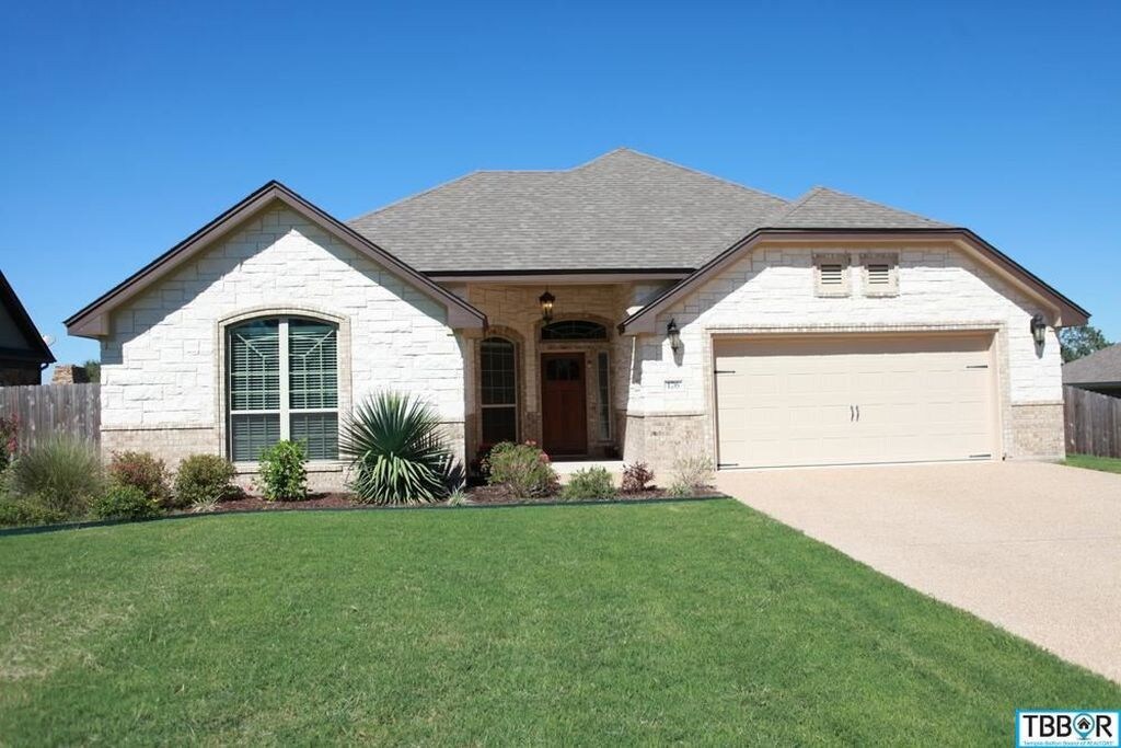 Primary Photo - 176 Presa Dr
