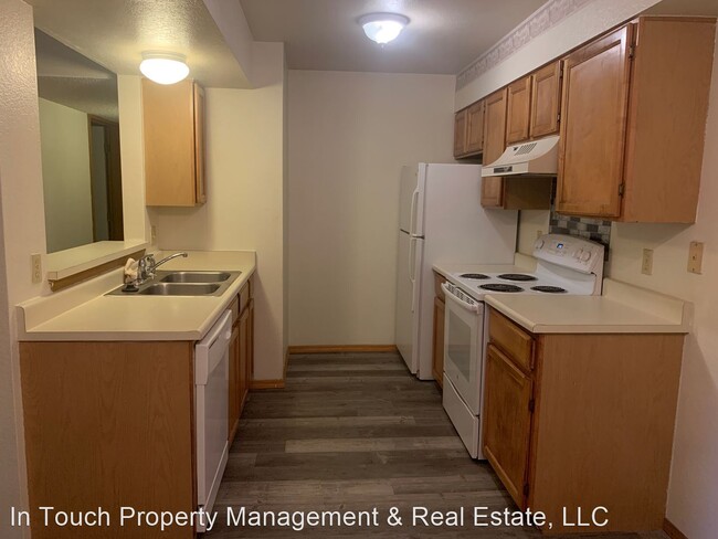 Building Photo - 2 br, 1 bath House - 1075 South Elkhart Wa...