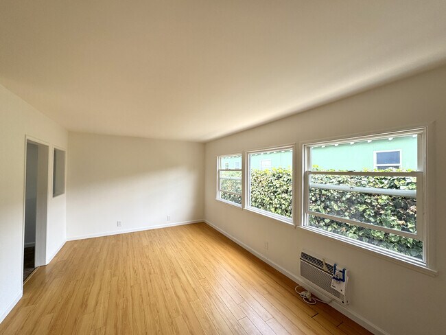 Foto del edificio - 2262 31st St