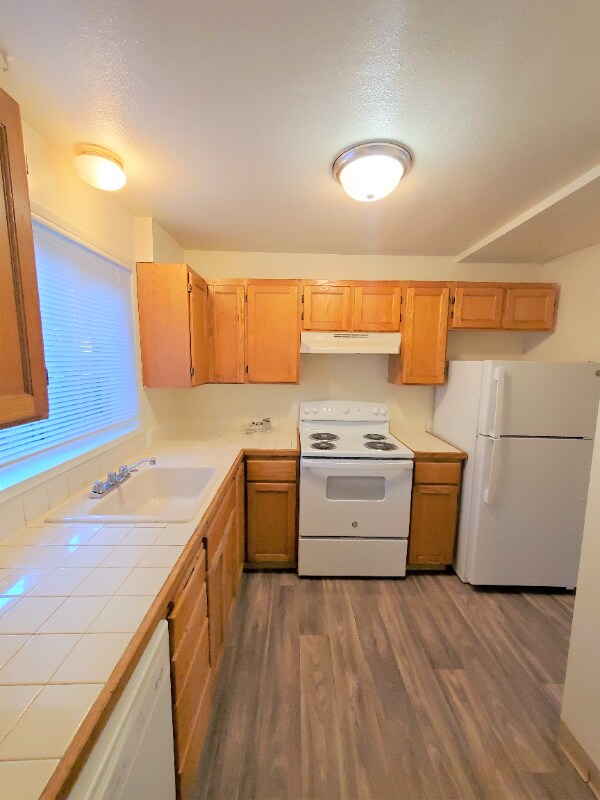 Foto del edificio - 6900 S 125th St