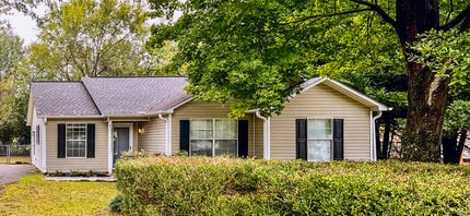 Building Photo - 105 Belle Flower Ct
