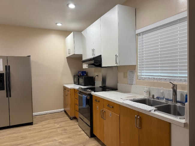 Photo - 18622 Horst Ave Apartment