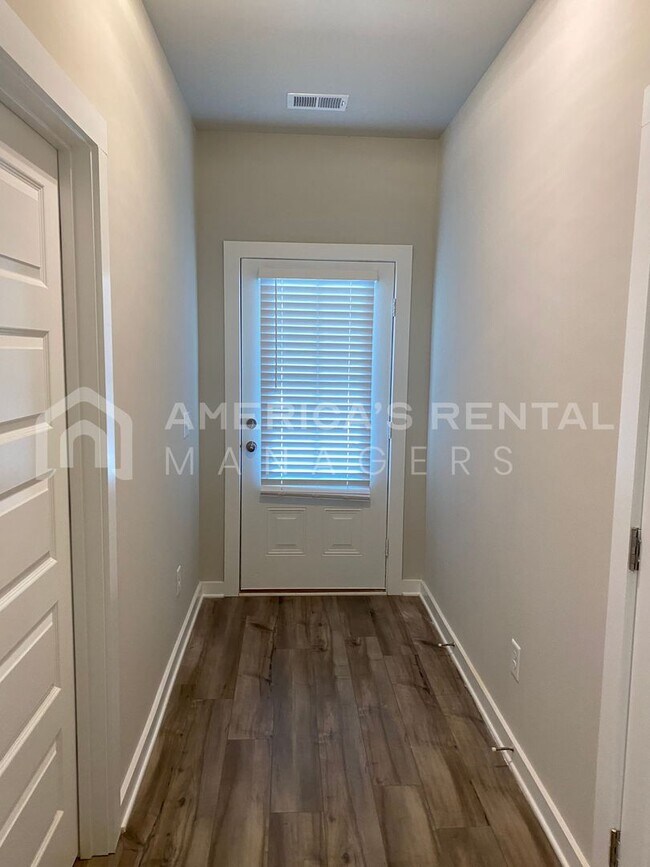 Foto del edificio - Home for Rent in Clanton, AL!!! Available ...