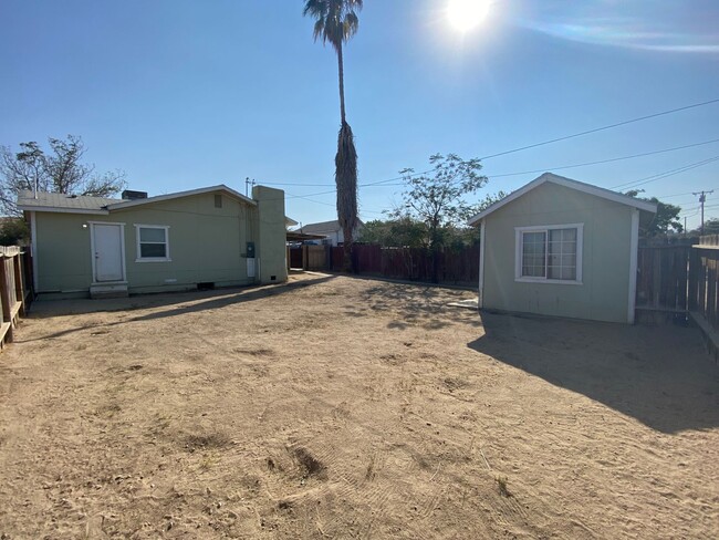 Building Photo - 122 Buena Vista Pl