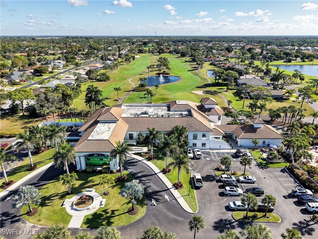 Foto del edificio - 9851 Costa Mesa Ln