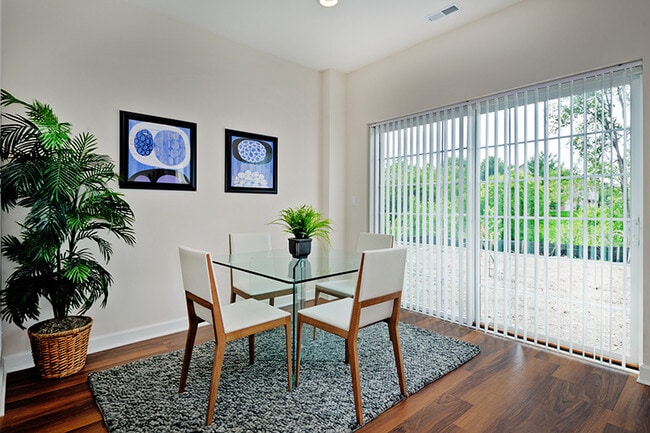 Building Photo - 1 Elm Creek Dr