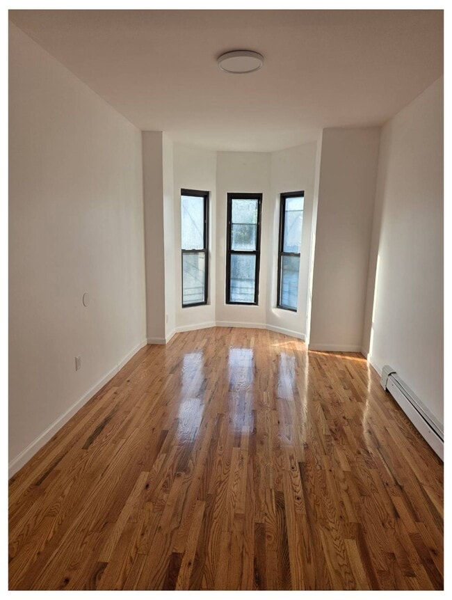 Building Photo - 732 Belmont Ave