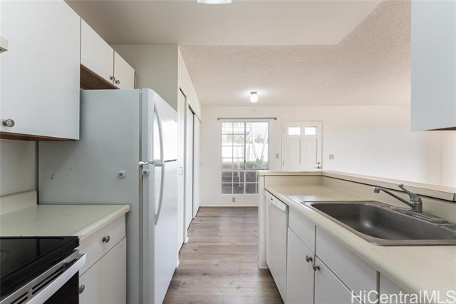 Building Photo - 94-105-105 Luluka Pl