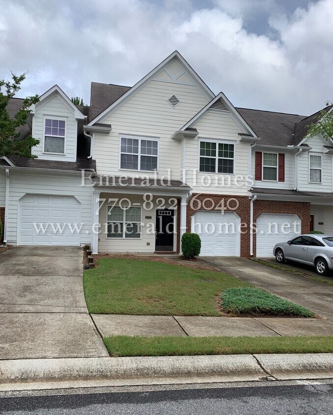 Primary Photo - 2415 Suwanee Pointe Dr
