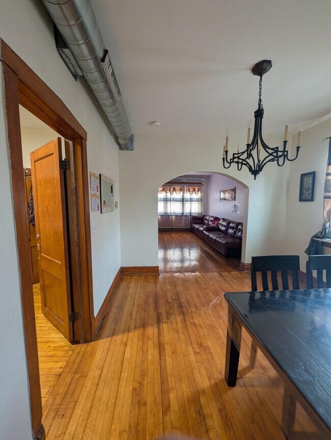 Foto del edificio - 5433 S Millard Ave