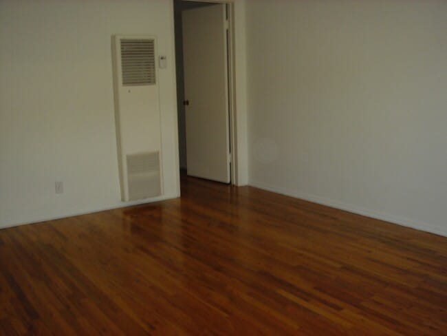 Building Photo - 1517 Pontius Ave