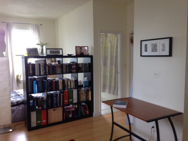 Foto del edificio - 1001 St Paul St