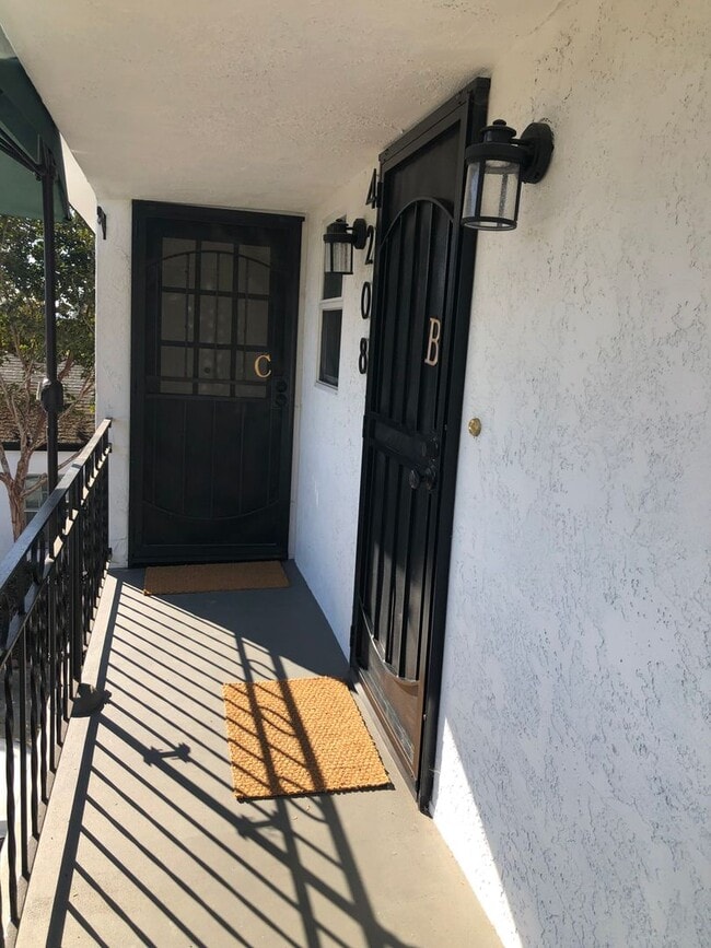 Foto del edificio - 4208 Fanuel St