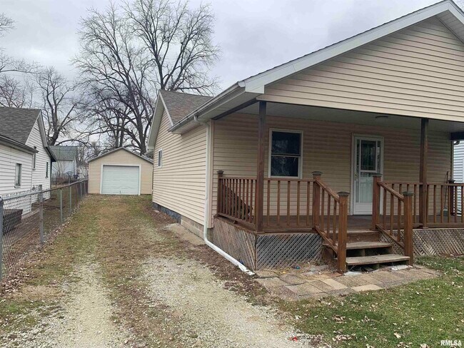 Foto del edificio - 803 E London Ave