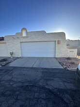 Building Photo - 273 E Vía Terrenal