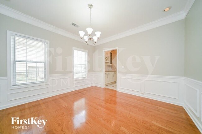 Foto del edificio - 7504 Cole Ln