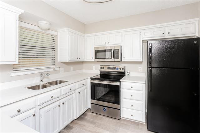 Foto del edificio - 3652 Village Green Dr