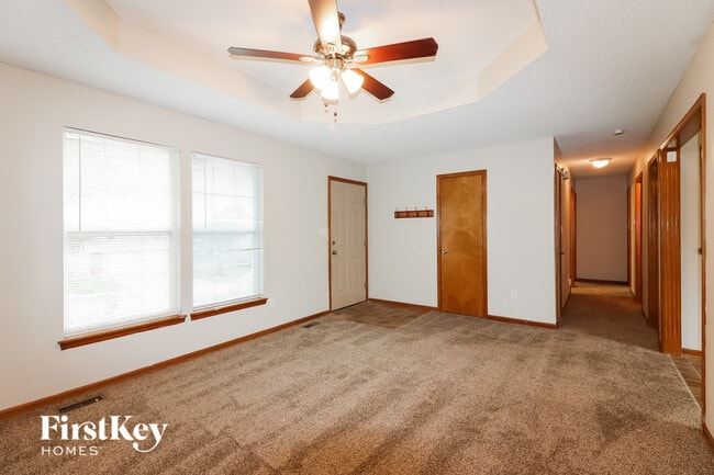 Building Photo - 1216 N Ponca Dr