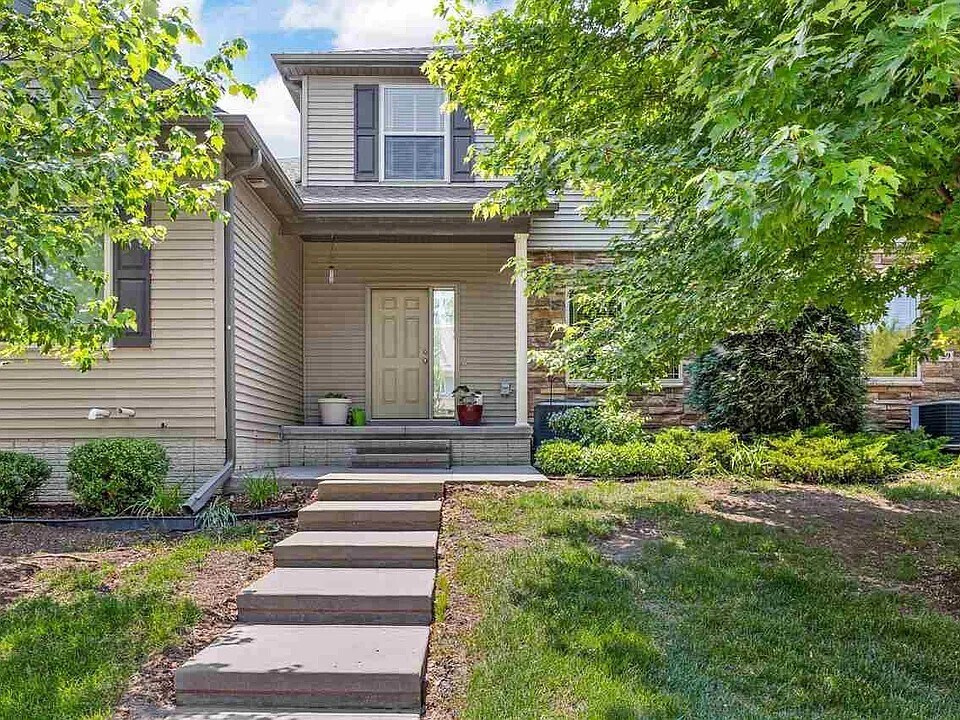 Photo - 725 Arch Rock Rd (Iowa City, IA)