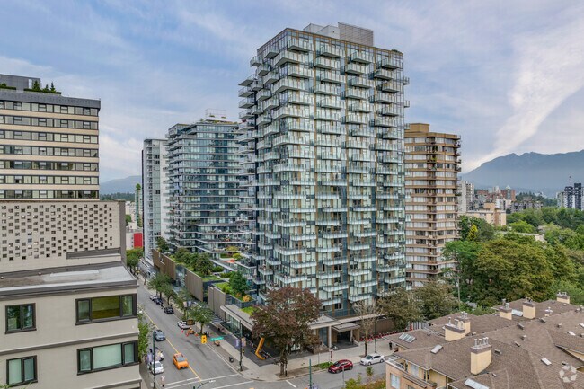 Photo du bâtiment - Zephyr Apartments