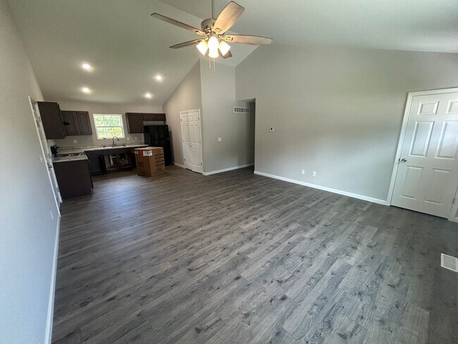 Foto del edificio - Brand New Home in Labadie, MO.  Washington...