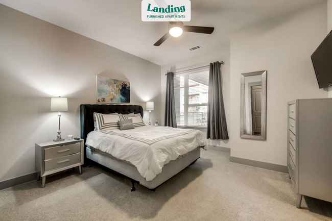 Foto del edificio - 120 W CityLine Dr
