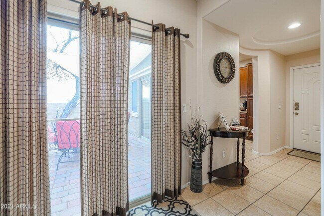 Foto del edificio - 21925 N 103rd Ln
