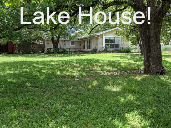 Foto del edificio - 7472 Love Cir