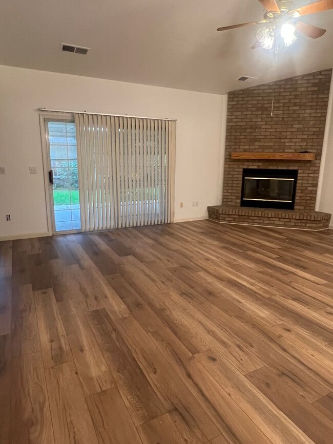 Foto del edificio - 3474 Cascade Creek Ave