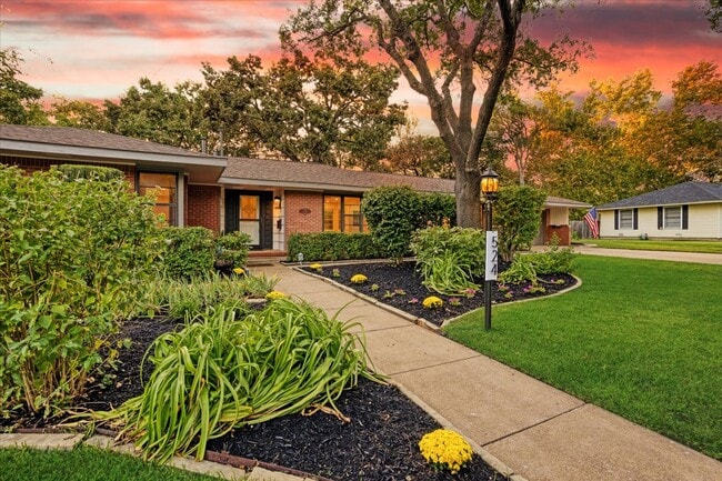 Building Photo - 524 N Wharton St